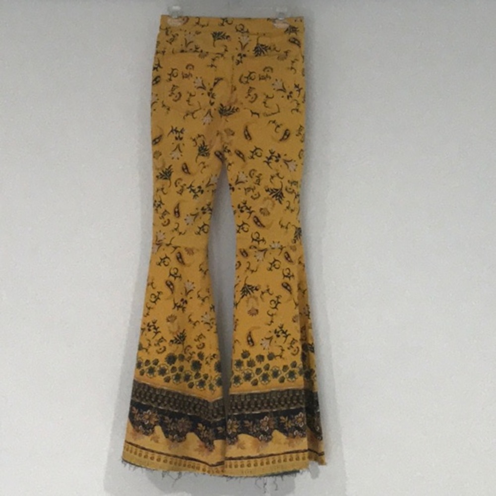 NWOT Free People Just Float On Flare Jeans Yellow - Picture 3 of 3